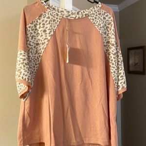 Rust leopard top
